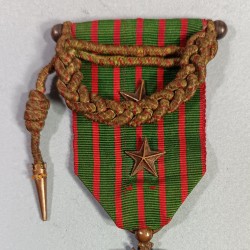 CROIX DE GUERRE 1914-1917 AVEC DEUX ETOILES POUR CITATIONS A L'ORDRE DU REGIMENT REDUCTION DE FOURRAGERE